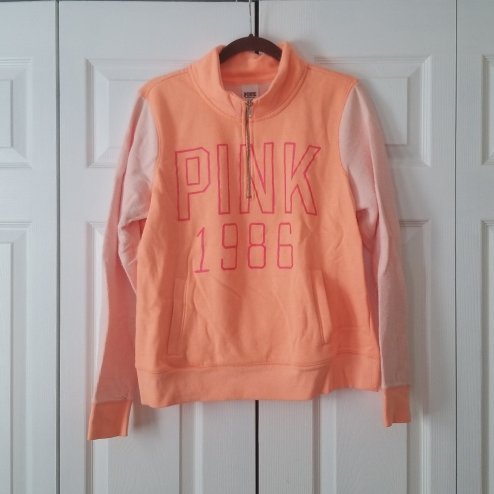 PINK Sweatshirt